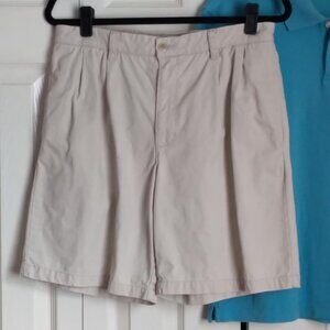 Men's Izod Pleated Stone Khaki Shorts Size 32W